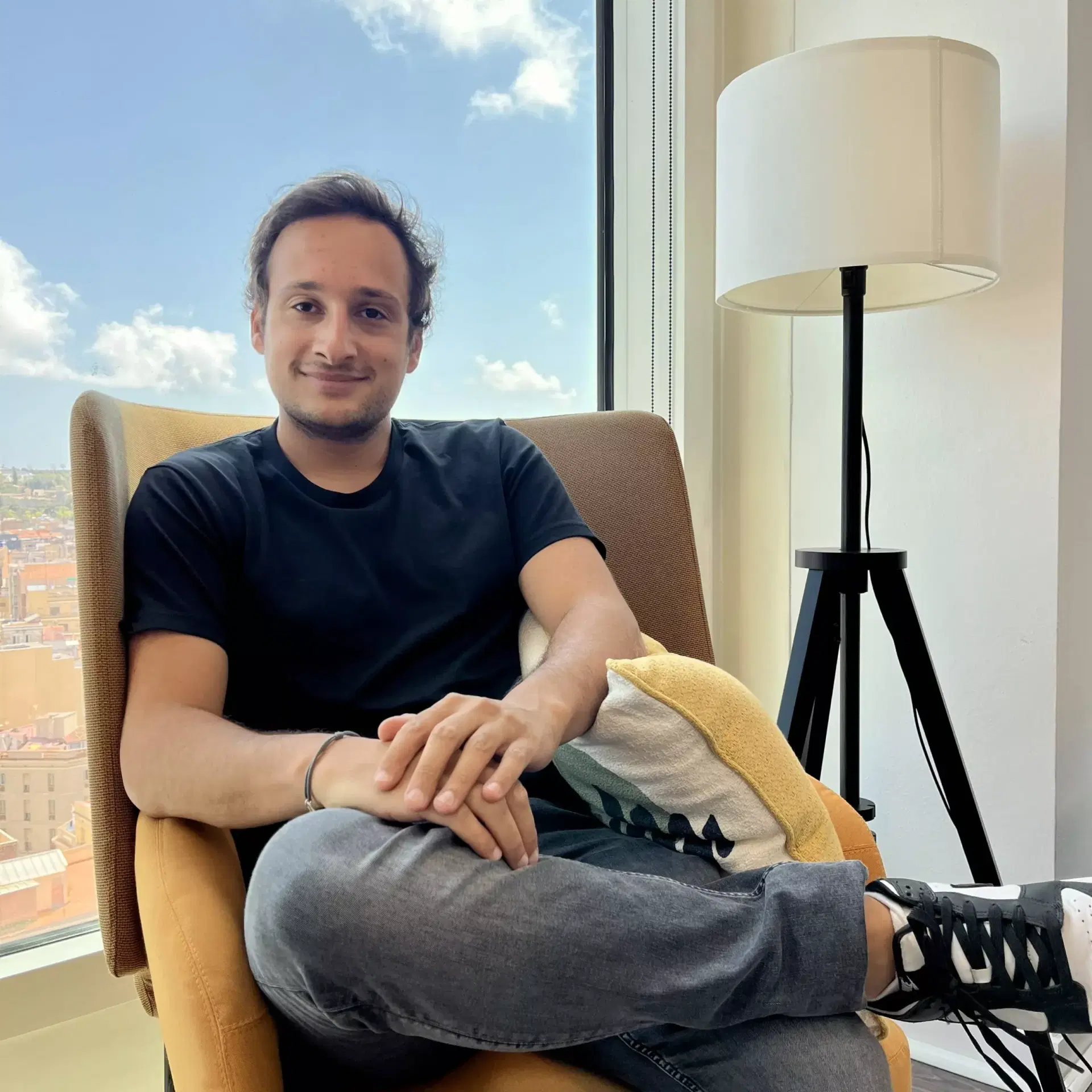 Nathan, from Belgium to Barcelona thanks to EOR Hightekers solution