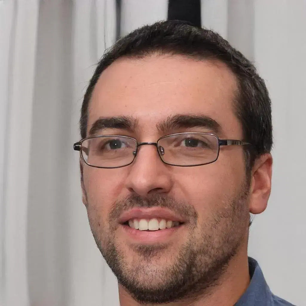 Nicolas chez Hightekers après avoir essayé la SARL et le portage salarial