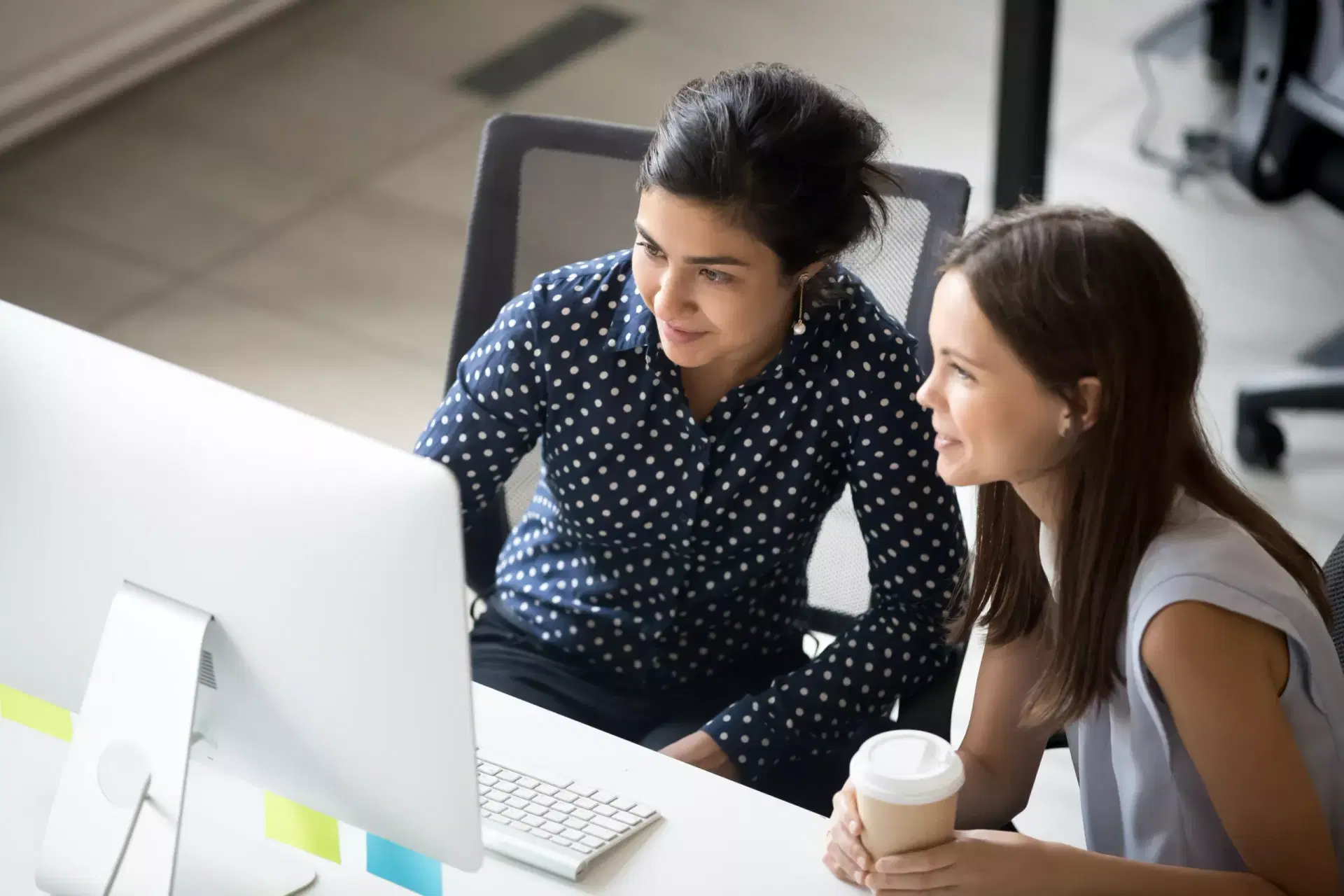 Réussir professionnellement en tant que femmes dans le secteur informatique : surmonter les défis et atteindre les sommets