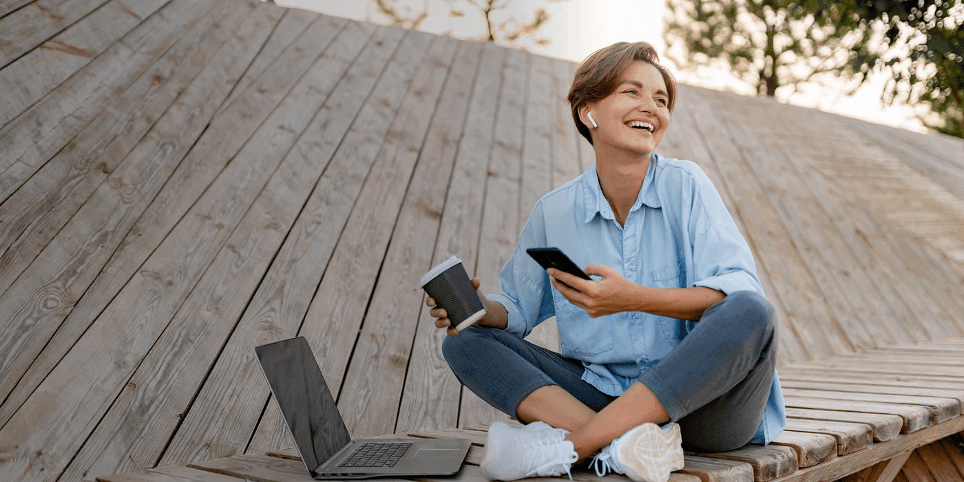 Newsroom contact banner background