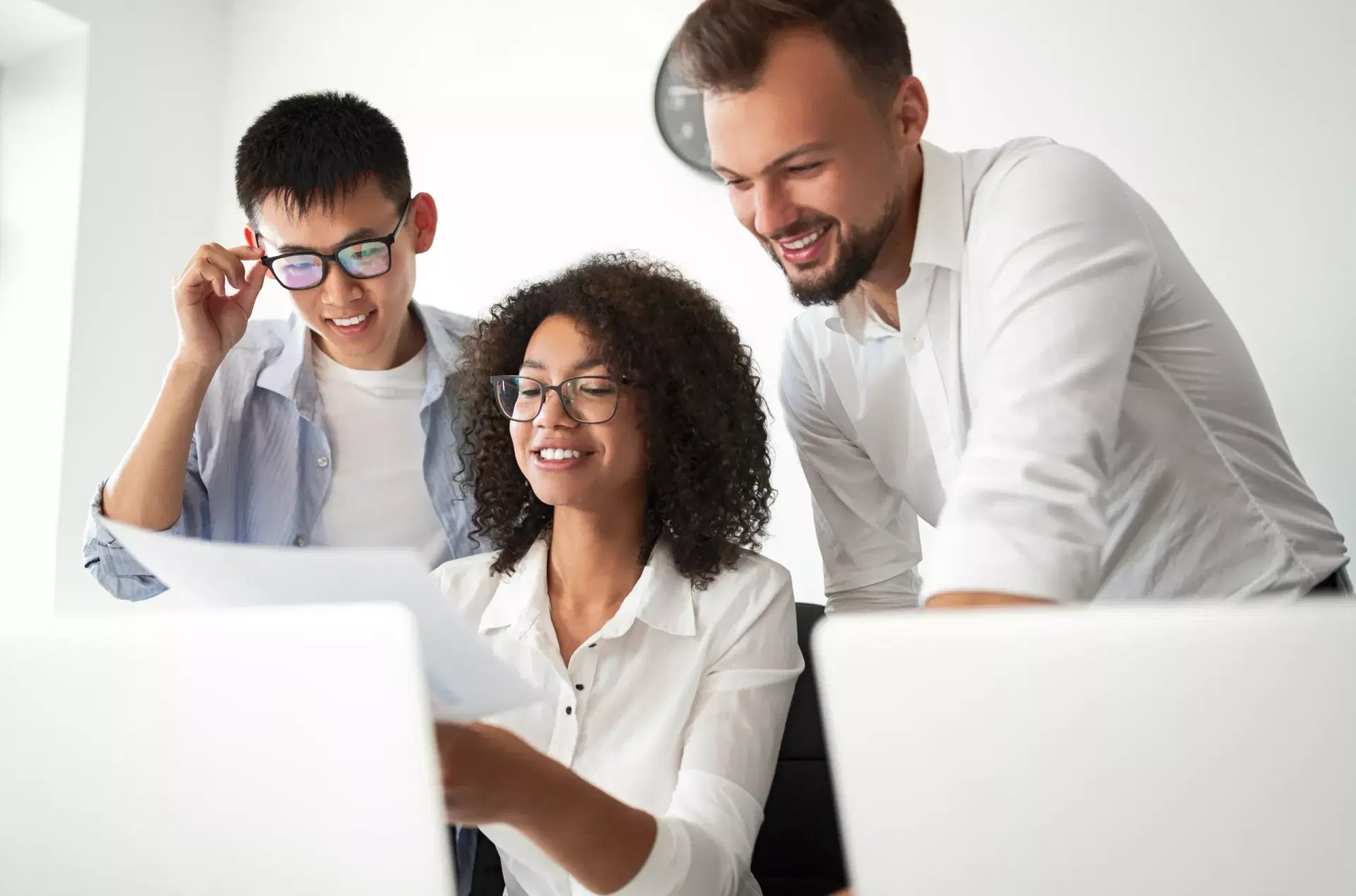 Software Engineering Company, Umbrella Company, or Freelancer? A Definitive Guide
