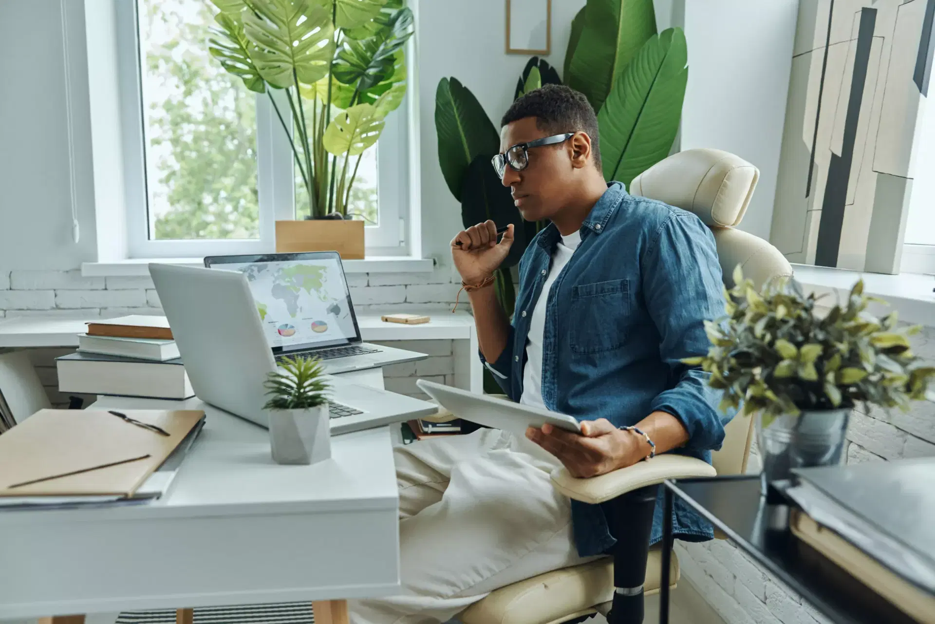 Legal Basics for Freelancers in Dubai: Tips for Contracts and Intellectual Property